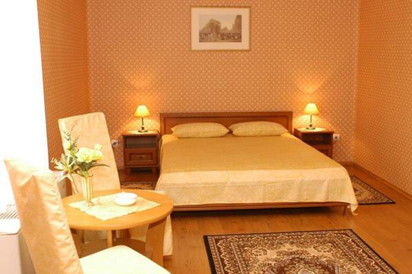 Peron Panzio Bed and Breakfast Debrecen Buitenkant foto